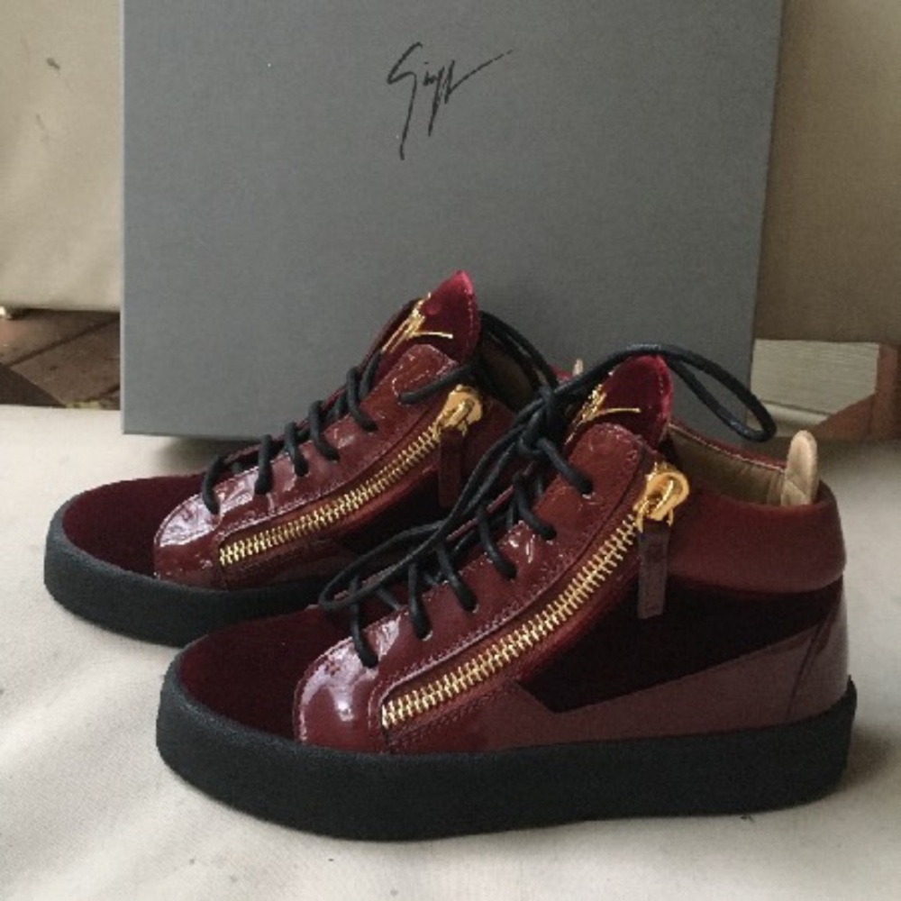 BRAND NEW! Giuseppe Zanotti - May London Veronam US 5 | IT 35 (NIB)